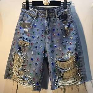 Shorts de mezclilla de cintura alta para hombre, estilo punk, con cuentas, rasgados, de pierna recta, con dobladillo deshilachado, informales de verano - Product Image 1