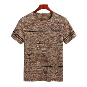 Camiseta de Manga Corta a Rayas para Hombre con Logotipo de Ala, Cuello Redondo, Informal, Transpirable, de Punto, Corte Regular, de Poliéster - Product Image 1