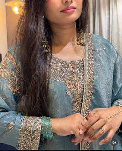 Lancement d'un nouveau design tendance : Ensemble prêt-à-porter en soie avec haut, palazzo et dupatta - Product Image 2