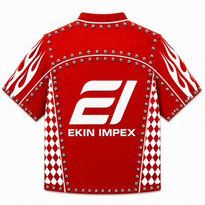เสื้อเจอร์ซีย์คอวีพิมพ์ลายเปลวไฟสีแดงพรีเมียม |   เสื้อสตรีทแวร์ตัวใหญ่ทรงโอเวอร์ไซส์ แต่งลายตารางเพชร 100% โพลีเอสเตอร์ - Product Image 2