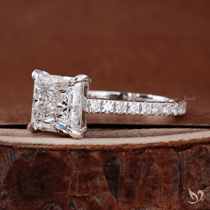 Anillo de compromiso audaz de oro blanco de 10K con diamante de laboratorio de corte princesa de lujo de 3 ct, banda pavé tipo catedral, certificado IGI - Product Image 3