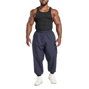Pantalon de survêtement décontracté en nylon imperméable de haute qualité pour hommes, avec logo personnalisé et détails de passepoil, respirant, coupe-vent, vente en gros - Product Image 4