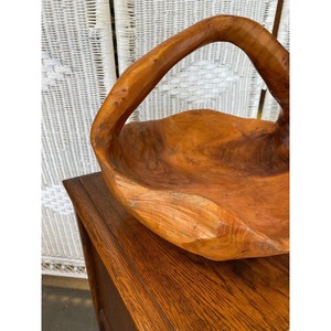 Bol en bois de Sheesham sculpté à la main avec poignées |   Vente en gros de bols à fruits décoratifs en bois - Product Image 1