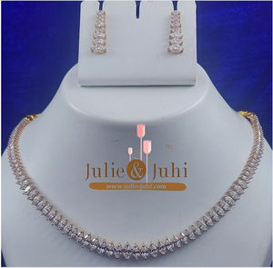 จี้ทองคำแท้ 18K ดีไซน์คลาสสิกสำหรับผู้หญิง เหมาะสำหรับงานปาร์ตี้ สง่างาม ทันสมัย สวยงาม ทนทาน - Product Image 2