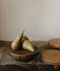 Support à gâteau compact en bois avec finition polie, idéal pour les petits gâteaux, les célébrations personnelles, la table d'affichage et les cadeaux - Product Image 4
