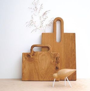 Planche à découper en bois de qualité supérieure, surface en bois massif durable pour couper les légumes, les fruits, la viande, le pain - Product Image 1