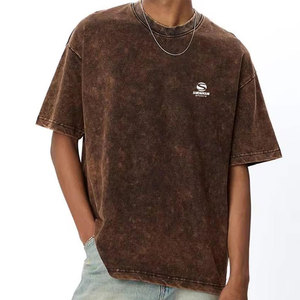 T-shirt décontracté pour homme en coton marron foncé délavé, coupe oversize et épaules tombantes, style streetwear, couleur unie - Product Image 4