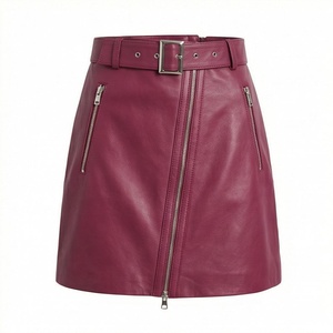 Jupe courte en similicuir PU taille haute pour femme, style motard, avec fermeture éclair et poches latérales, couleur unie - Product Image 1