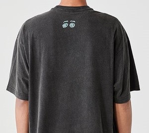 T-shirt en coton épais 300 GSM pour hommes, coupe ample et oversize, vente en gros, marque privée OEM - Product Image 3