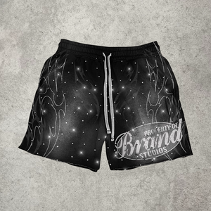Conjunto de Camiseta y Pantalones Cortos Personalizados con Lavado Ácido, Estampado Personalizado y Detalles de Remaches, Estilo Retro de Alta Calidad - Product Image 4