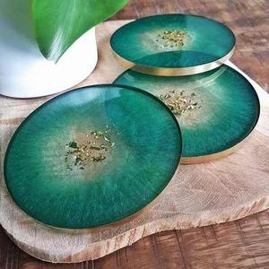 Ensemble de sous-verres modernes en résine époxy pour thé et café avec support |   Protection de table brillante carrée et ronde faite à la main - Product Image 4