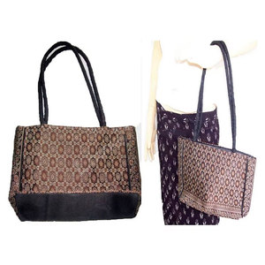Sac à main de luxe en soie brodée, élégant sac fourre-tout ethnique à motifs floraux, pochette de mariage traditionnelle, sac à bandoulière en soie fait main - Product Image 1