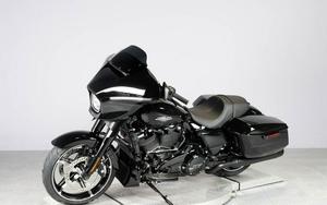 มอเตอร์ไซค์ทัวริ่งรุ่น Street Glide ปี 2026 ขนาด 1500 ซีซี ผลิตในสหรัฐอเมริกา สำหรับผู้ใหญ่ พร้อมระบบ EFI, ABS, GPS และคุณสมบัติทัวริ่งระดับพรีเมียม - Product Image 1
