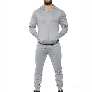Sweat à capuche Slim Fit personnalisé pour hommes Streetwear respirant pour l'entraînement et le jogging Survêtements de sport personnalisés avec motif solide - Product Image 1