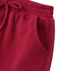 Ensemble décontracté deux pièces pour femme : débardeur court côtelé et short à cordon de serrage, rouge bordeaux, fabrication sur mesure, vente en gros - Product Image 6