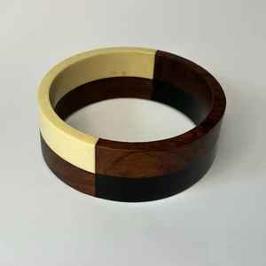 Brazaletes de Madera Vintage de Primera Calidad, Diseño con Forma Especial, Acabado Pulido, Empaque Personalizado, para Mujer, para Toda Ocasión, LODI IMPEX WB20018 - Product Image 2