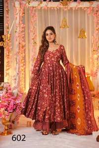 Magnifique robe Anarkali indienne pakistanaise en tissu de soie Maslin, avec broderie fantaisie, pour mariage, occasions décontractées, vêtements traditionnels pour femmes - Product Image 6