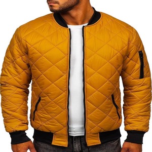 Chaqueta Bomber Acolchada Color Amarillo Mostaza con Detalles Negros, Chaqueta de Invierno con Cierre, Fabricante de Ropa de Abrigo - Product Image 1