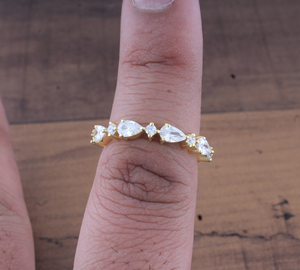 Anillo de Lujo Chapado en Oro con Forma de Corazón y Circonita Cúbica Brillante, Anillo de Compromiso Romántico, Anillo de Boda para Mujer, Joyería al por Mayor - Product Image 1