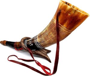 Corneta de Batalla Vikinga Hecha a Mano, Ecológica, Personalizable, Estilo Animal, Corneta de Señalización de Cuerno de Buey Pulido Medieval - Product Image 4