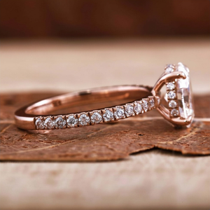 Anillo de Compromiso con Diamante de Corte Ovalado, Oro Rosa, Engaste de Garras, Anillo de Boda con Pavé, Joyería Nupcial Minimalista Unisex para Fiesta - Product Image 2