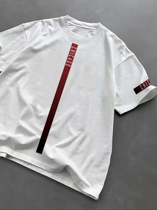 T-shirt noir pour homme, coupe classique, imprimé à rayures verticales rouges, logo sur le devant, respirant, séchage rapide, écologique, style streetwear, manches courtes - Product Image 2