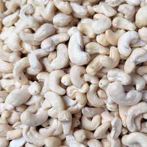 Wholesales Vietnam Vietnam Cashew <b>Nuts</b> Wholesale Ww210 Premium Quality Santigo Vietnam OEM, ODM - Product Image 1