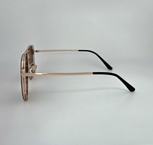 Gafas de Sol Polarizadas RTS Trends 2026 con Marco Metálico Completo y Lentes de Nailon Resistentes para Actividades al Aire Libre para Hombres y Mujeres - Product Image 3