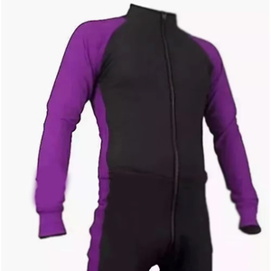 Ropa de paracaidismo de alto rendimiento con cierres seguros y ajuste flexible. Traje de paracaidismo diseñado para paracaidistas profesionales. - Product Image 4