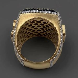 Anillo de Diamantes de Lujo para Raperos, Plata de Ley 925 y Chapado en Oro de 14K, Letra de Campeonato con Diamantes VVS, Certificado IGI - Product Image 6