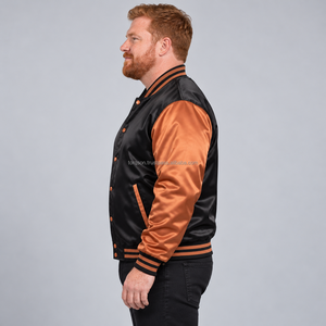 Vestes universitaires en satin surdimensionnées avec silhouette décontractée, fermeture à boutons-pression, poches fonctionnelles et design streetwear urbain tendance - Product Image 5