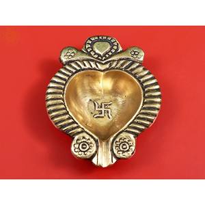 Diya à huile en laiton de 2 pouces, fait main en Inde, accessoire indien exotique ZEQ880, directement d'Inde - Product Image 2