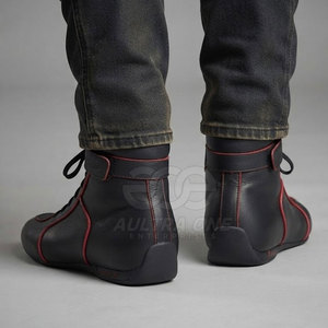 Zapatos de Carreras de Alta Calidad con Parte Superior de Cuero Genuino para Pilotos que Buscan un Uso Cómodo, Movimiento Flexible y Durabilidad en la Pista - Product Image 5