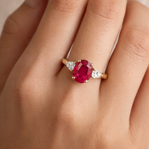 Anillo de Oro Sólido de 14K con Rubí Natural Certificado por GIA, con Tres Rubíes en Forma de Pera y Diamantes Naturales, Anillo de Compromiso, Anillo de Piedra Natal - Product Image 5