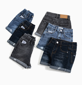 Shorts en jean délavé taille haute avec broderie pour filles, style décontracté, taille élastique, couleurs bleu et noir - Product Image 4