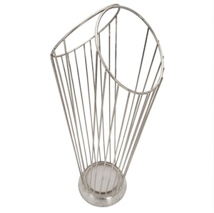 Porte-parapluies en cuivre perforé de style Mid-Century Modern, organisateur d'entrée en métal de style industriel français vintage pour parapluies - Product Image 2