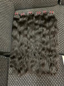 Vente en gros d'extensions de cheveux indiens vierges Remy texture douce et pelucheuse bouclée et droite avec style de vague d'eau d'Inde - Product Image 3