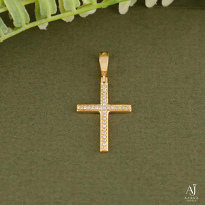 จี้รูปกางเขนชุบทองคำสีกุหลาบประดับเพชรโมอิสซาไนต์ทรงช่อง ยี่ห้อ AARVA JEWELS เหมาะสำหรับทุกเพศทุกวัย - Product Image 4