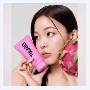 คลีนเซอร์บำรุงผิวหน้าสูตรเย็นฉ่ำจากผลมังกร แบรนด์ K-Beauty ฮีท รีลีฟ ดราก้อนฟรุต เจลาโต้ แพ็ค คลีนเซอร์ 23 กรัม ผลิตในเกาหลี - Product Image 6