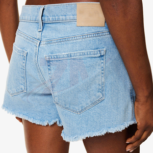 Shorts de Mezclilla Desgastados de Cintura Alta para Mujer, Color Azul Claro, con Dobladillo Deshilachado, Estilo Casual de Verano, Corte Regular con Bolsillos - Product Image 4