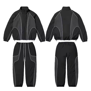 Chándal de nailon impermeable y cortavientos ecológico para hombre, con logo personalizado, de secado rápido y ribetes cosidos. - Product Image 2