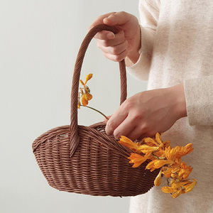 Panier-cadeau de Noël en rotin décoratif avec poignée de transport, rangement polyvalent indispensable - Product Image 5