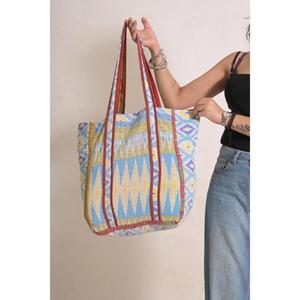 Bolsa de Mano Vintage de Algodón Kantha, Bolsa de Hombro Boho Hecha a Mano en India, Bolsa de Compras Reutilizable - Product Image 1