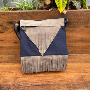 Sac à main en cuir véritable personnalisé en toile résistant à l'eau pour les sacs à bandoulière en cuir de vachette de luxe occidentaux pour femmes - Product Image 2