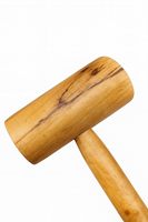Maillet en bois antique poli pour frapper les ciseaux à bois lors des travaux de menuiserie