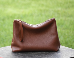 Bolsas de Cosméticos de Cuero Negras de la Mejor Calidad, con Cierre, Resistentes al Viento, Impermeables y a Prueba de Agua - Product Image 1
