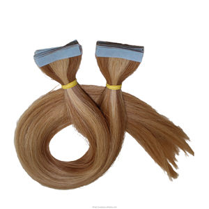 Besoin d'une longueur rapide ? Nos extensions de cheveux à bandes adhésives s'intègrent parfaitement, restent bien fixées et sont confortables toute la semaine. - Product Image 4
