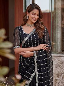 Lehenga Choli Indio Negro de Satén con Lentejuelas Bordadas para Mujer, Vestido Étnico para Bodas, Fiestas y Diwali, Largo hasta el Suelo, Suave - Product Image 1