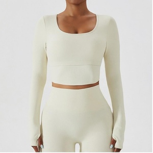 Conjunto de Yoga de 2 Piezas North Approach, Cierre Frontal Completo, Color Negro Sólido, Absorbe el Sudor, Ropa Deportiva para Mujer - Product Image 1