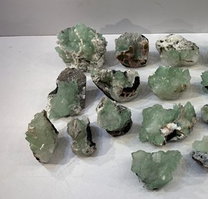 High Quality Eco-Friendly Natural Clear Rough Apophyllite <b>Crystal</b> <b>Cluster</b> Matrix Specimen Raw Stone Art Collectible Feng Shui - Product Image 3